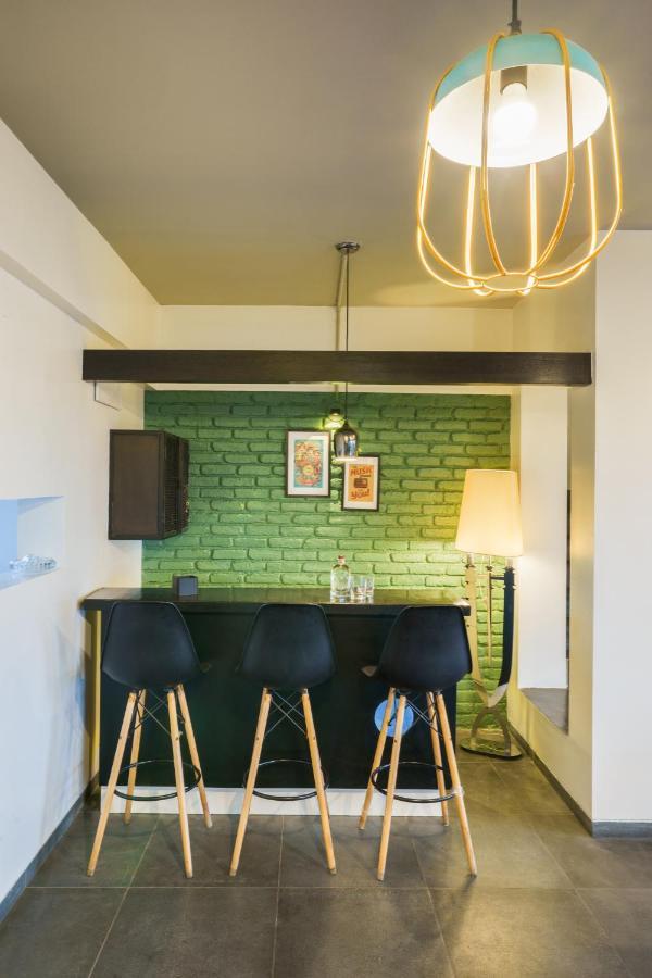 Grey Stone - Lakefront Penthouse Family Rooms コールハープル エクステリア 写真